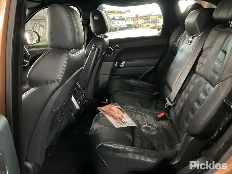 2015 Land Rover Range Rover Sport Used VIN SALWA2VE7GA551224 – interior seats 2015 Land Rover Range Rover Sport Used VIN SALWA2VE7GA551224 – interior seats
