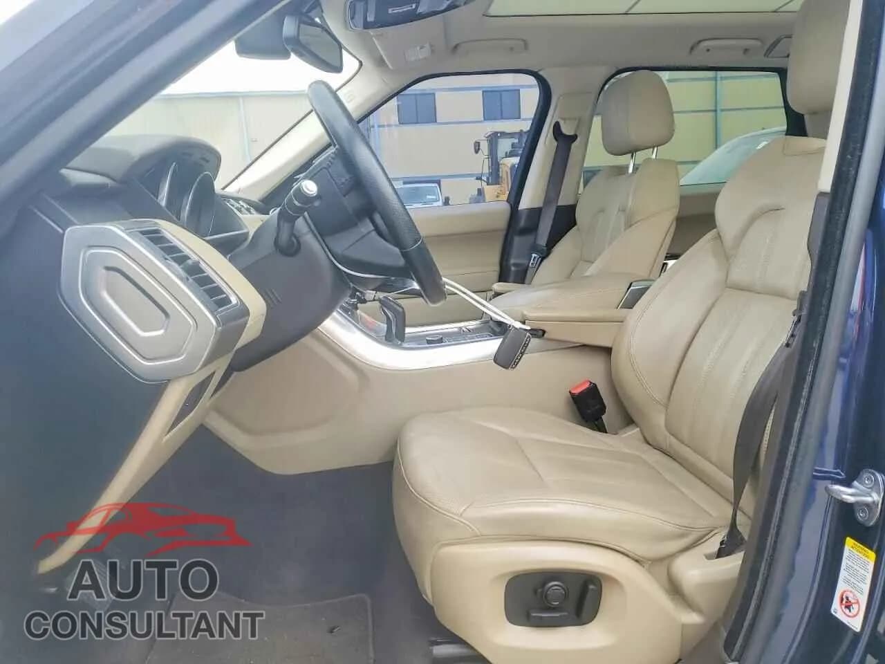 2016 LAND ROVER RANGEROVER Damaged VIN SALWG2VF1GA555471 – exterior detail 2016 LAND ROVER RANGEROVER Damaged VIN SALWG2VF1GA555471 – exterior detail