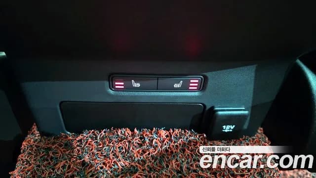 2020 Land Rover Range Rover Velar 3.0 D300 R-Dynamic HSE Sold VIN SALYA2BK3LA286993 – interior seats 2020 Land Rover Range Rover Velar 3.0 D300 R-Dynamic HSE Sold VIN SALYA2BK3LA286993 – interior seats
