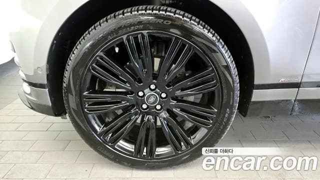 2018 Land Rover Range Rover Velar 3.0 D300 R-Dynamic HSE Sold VIN SALYA2BK9JA726728 – interior seats 2018 Land Rover Range Rover Velar 3.0 D300 R-Dynamic HSE Sold VIN SALYA2BK9JA726728 – interior seats