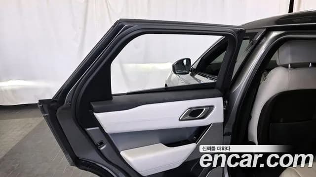 2018 Land Rover Range Rover Velar 3.0 D300 R-Dynamic HSE Sold VIN SALYA2BK9JA726728 – photo 26 2018 Land Rover Range Rover Velar 3.0 D300 R-Dynamic HSE Sold VIN SALYA2BK9JA726728 – photo 26