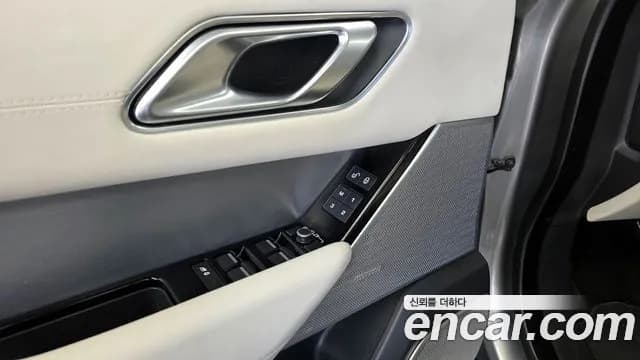 2018 Land Rover Range Rover Velar 3.0 D300 R-Dynamic HSE Sold VIN SALYA2BK9JA726728 – photo 28 2018 Land Rover Range Rover Velar 3.0 D300 R-Dynamic HSE Sold VIN SALYA2BK9JA726728 – photo 28