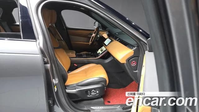 2018 Land Rover Range Rover Velar 3.0 D300 R-Dynamic HSE Sold VIN SALYA2BK9JA741715 – photo 11 2018 Land Rover Range Rover Velar 3.0 D300 R-Dynamic HSE Sold VIN SALYA2BK9JA741715 – photo 11