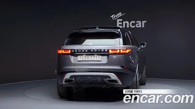 2019 Land Rover Range Rover Velar 3.0 D300 R-Dynamic HSE Sold VIN SALYA2BK9KA205722 – exterior detail 2019 Land Rover Range Rover Velar 3.0 D300 R-Dynamic HSE Sold VIN SALYA2BK9KA205722 – exterior detail