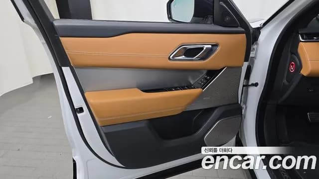 2022 Land Rover Range Rover Velar 3.0 P400 R-Dynamic HSE Sold VIN SALYA2BU6NA340775 – rear exterior 2022 Land Rover Range Rover Velar 3.0 P400 R-Dynamic HSE Sold VIN SALYA2BU6NA340775 – rear exterior