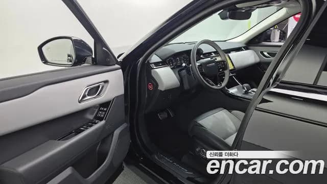 2025 Land Rover Range Rover Velar 3.0 P400 Dynamic HSE Sold VIN SALYA2BU9SA803455 – interior seats 2025 Land Rover Range Rover Velar 3.0 P400 Dynamic HSE Sold VIN SALYA2BU9SA803455 – interior seats