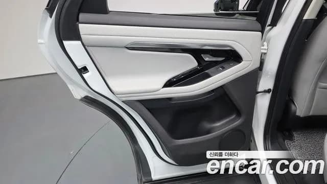 2020 Land Rover Range Rover Evoque 2nd Gen D150 S Sold VIN SALZA2BN9LH029343 – photo 13 2020 Land Rover Range Rover Evoque 2nd Gen D150 S Sold VIN SALZA2BN9LH029343 – photo 13