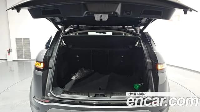 2020 Land Rover Range Rover Evoque 2nd Gen P250 SE Sold VIN SALZA2BX2LH025040 – rear exterior 2020 Land Rover Range Rover Evoque 2nd Gen P250 SE Sold VIN SALZA2BX2LH025040 – rear exterior