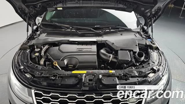 2020 Land Rover Range Rover Evoque 2nd Gen P250 SE Sold VIN SALZA2BX2LH025040 – interior seats 2020 Land Rover Range Rover Evoque 2nd Gen P250 SE Sold VIN SALZA2BX2LH025040 – interior seats