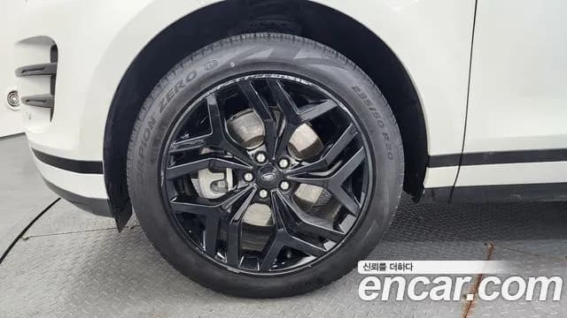 2023 Land Rover Range Rover Evoque 2nd Gen P250 R-Dynamic SE Sold VIN SALZA2BX2PH211909 – photo 22 2023 Land Rover Range Rover Evoque 2nd Gen P250 R-Dynamic SE Sold VIN SALZA2BX2PH211909 – photo 22