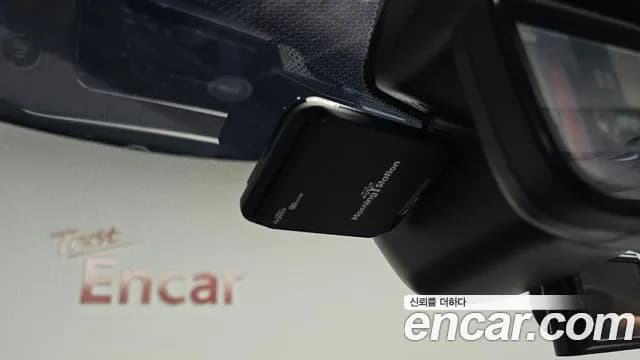 2020 Land Rover Range Rover Evoque 2nd Gen P250 SE Sold VIN SALZA2BX6LH081661 – exterior detail 2020 Land Rover Range Rover Evoque 2nd Gen P250 SE Sold VIN SALZA2BX6LH081661 – exterior detail