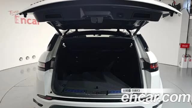 2022 Land Rover Range Rover Evoque 2nd Gen P250 R-Dynamic SE Sold VIN SALZA2BX7NH163837 – interior seats 2022 Land Rover Range Rover Evoque 2nd Gen P250 R-Dynamic SE Sold VIN SALZA2BX7NH163837 – interior seats