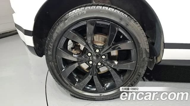 2022 Land Rover Range Rover Evoque 2nd Gen P250 SE Sold VIN SALZA2BX8NH168965 – side profile 2022 Land Rover Range Rover Evoque 2nd Gen P250 SE Sold VIN SALZA2BX8NH168965 – side profile