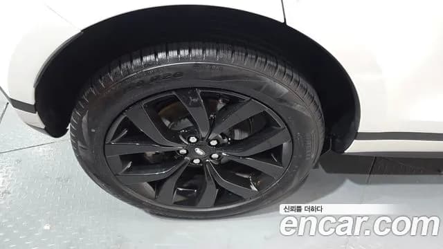 2023 Land Rover Range Rover Evoque 2nd Gen P250 SE Sold VIN SALZA2BXXPH212046 – rear exterior 2023 Land Rover Range Rover Evoque 2nd Gen P250 SE Sold VIN SALZA2BXXPH212046 – rear exterior