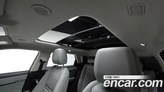 2023 Land Rover Range Rover Evoque 2nd Gen P250 SE Sold VIN SALZA2BXXPH212046 – interior seats 2023 Land Rover Range Rover Evoque 2nd Gen P250 SE Sold VIN SALZA2BXXPH212046 – interior seats