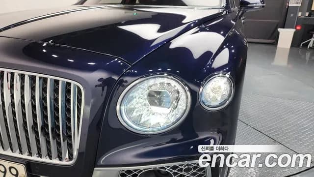 2023 Bentley Flying Spur 3rd Gen 4.0 Azure Sold VIN SCBBG53S2PC011172 – exterior detail 2023 Bentley Flying Spur 3rd Gen 4.0 Azure Sold VIN SCBBG53S2PC011172 – exterior detail