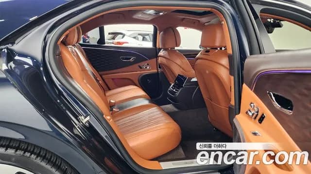2023 Bentley Flying Spur 3rd Gen 4.0 Azure Sold VIN SCBBG53S2PC011172 – photo 36 2023 Bentley Flying Spur 3rd Gen 4.0 Azure Sold VIN SCBBG53S2PC011172 – photo 36