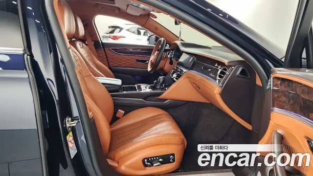 2023 Bentley Flying Spur 3rd Gen 4.0 Azure Sold VIN SCBBG53S2PC011172 – photo 42 2023 Bentley Flying Spur 3rd Gen 4.0 Azure Sold VIN SCBBG53S2PC011172 – photo 42