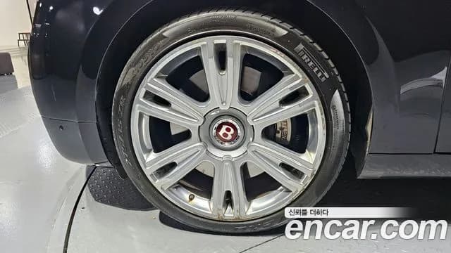 2017 Bentley Flying Spur 2nd Gen 4.0 Sold VIN SCBET53W9HC065517 – front exterior 2017 Bentley Flying Spur 2nd Gen 4.0 Sold VIN SCBET53W9HC065517 – front exterior
