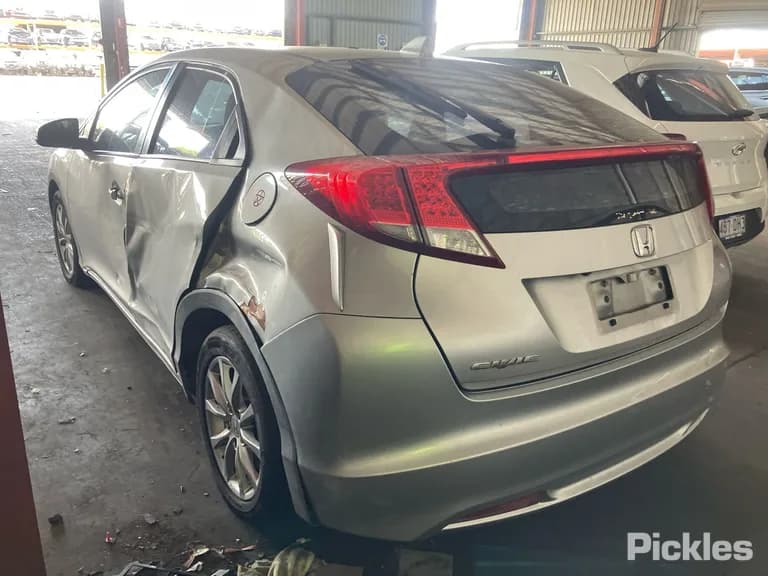 2013 Honda Civic Used VIN SHHFK2740DU306239 – photo 23 2013 Honda Civic Used VIN SHHFK2740DU306239 – photo 23