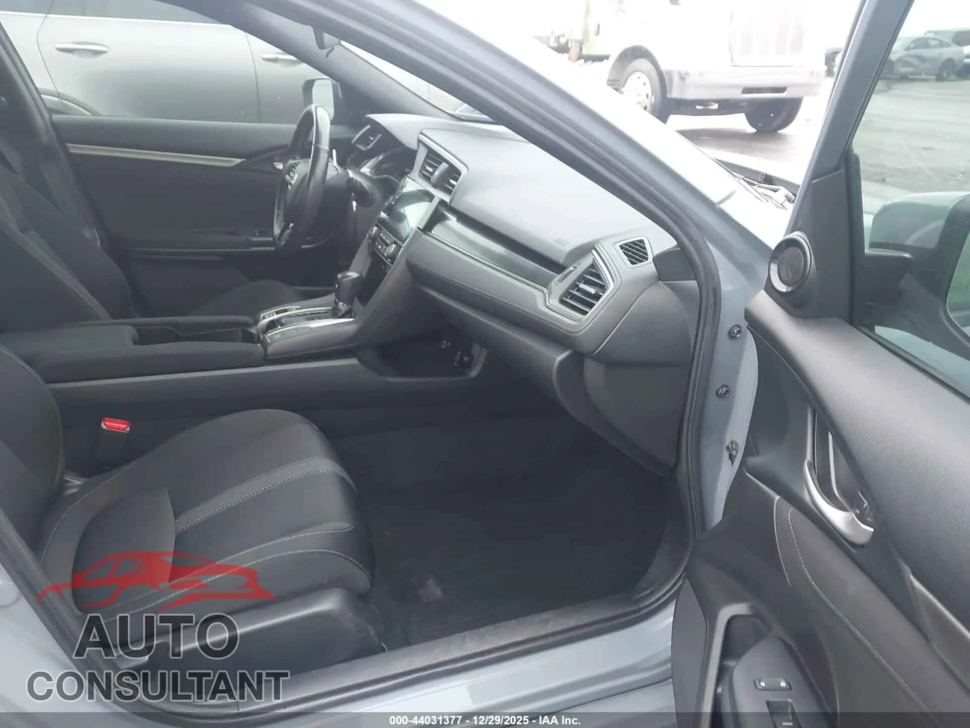 2021 HONDA CIVIC Damaged VIN SHHFK7H68MU204816 – interior seats 2021 HONDA CIVIC Damaged VIN SHHFK7H68MU204816 – interior seats