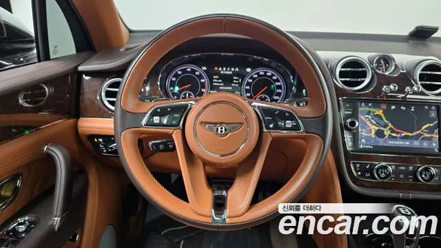 2017 Bentley Bentayga 6.0 W12 Sold VIN SJAAC14V2HC014517 – trunk area 2017 Bentley Bentayga 6.0 W12 Sold VIN SJAAC14V2HC014517 – trunk area