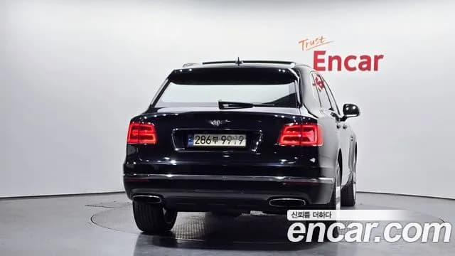 2017 Bentley Bentayga 6.0 W12 Sold VIN SJAAC14V2HC014517 – photo 18 2017 Bentley Bentayga 6.0 W12 Sold VIN SJAAC14V2HC014517 – photo 18