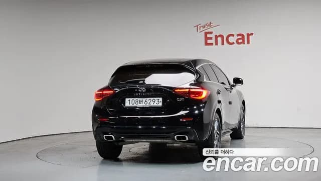 2019 Infiniti Q30 2.0 Cafe Teak Sold VIN SJKCH53E2KA013689 – interior seats 2019 Infiniti Q30 2.0 Cafe Teak Sold VIN SJKCH53E2KA013689 – interior seats