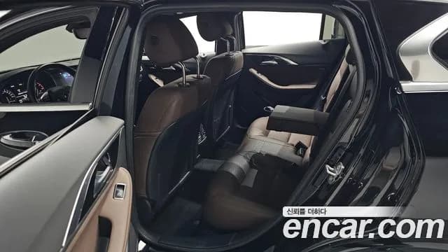 2019 Infiniti Q30 2.0 Cafe Teak Sold VIN SJKCH53E2KA013689 – photo 11 2019 Infiniti Q30 2.0 Cafe Teak Sold VIN SJKCH53E2KA013689 – photo 11