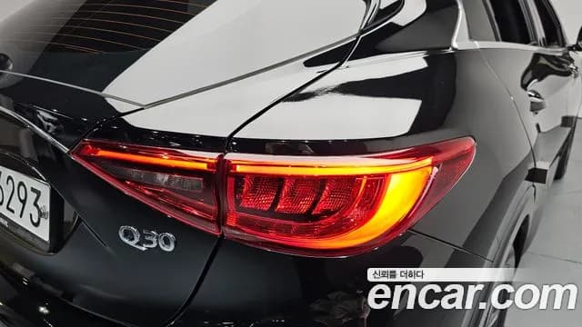 2019 Infiniti Q30 2.0 Cafe Teak Sold VIN SJKCH53E2KA013689 – photo 19 2019 Infiniti Q30 2.0 Cafe Teak Sold VIN SJKCH53E2KA013689 – photo 19