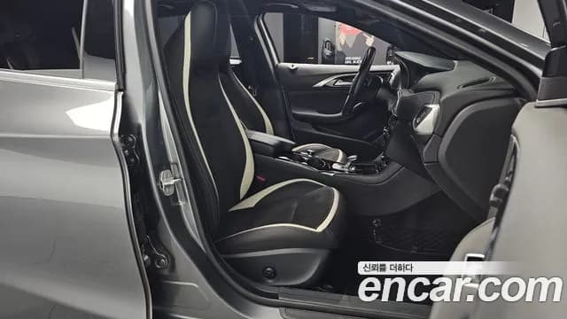 2017 Infiniti Q30 2.0 Premium Sold VIN SJKCH53E5HA045741 – photo 12 2017 Infiniti Q30 2.0 Premium Sold VIN SJKCH53E5HA045741 – photo 12