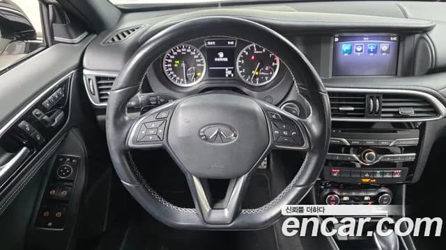 2017 Infiniti Q30 2.0 Premium Sold VIN SJKCH53E5HA060028 – odometer reading 2017 Infiniti Q30 2.0 Premium Sold VIN SJKCH53E5HA060028 – odometer reading