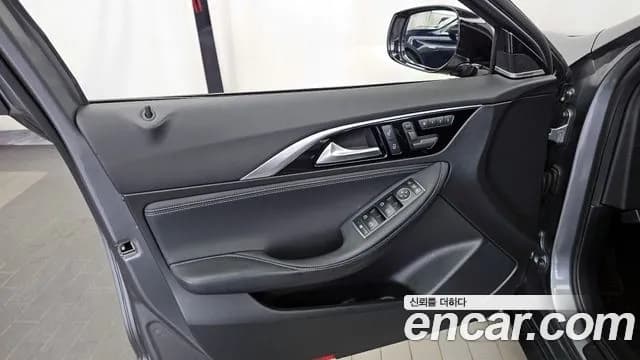 2019 Infiniti Q30 2.0 Sport Essential Sold VIN SJKCH53E9KA011034 – rear exterior 2019 Infiniti Q30 2.0 Sport Essential Sold VIN SJKCH53E9KA011034 – rear exterior