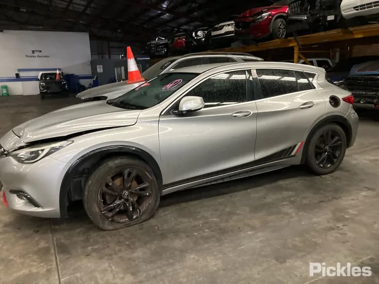 2017 Infiniti Q30 Used VIN SJKDDAH15A1030407 – side profile 2017 Infiniti Q30 Used VIN SJKDDAH15A1030407 – side profile