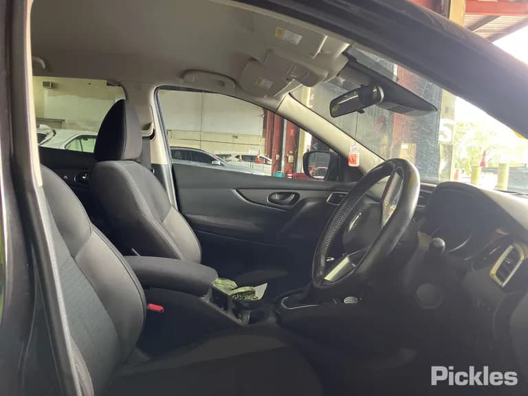 2018 Nissan QASHQAI Used VIN SJNFBAJ11A2322641 – rear exterior 2018 Nissan QASHQAI Used VIN SJNFBAJ11A2322641 – rear exterior