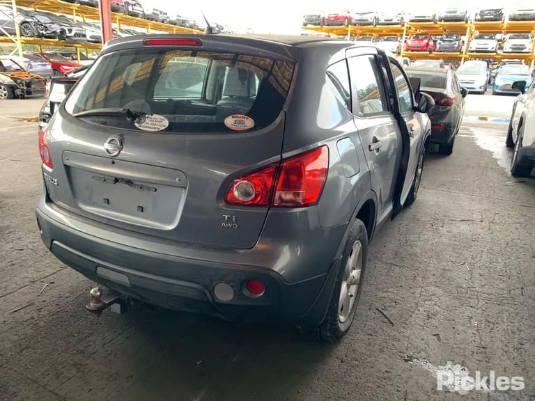 2009 Nissan Dualis Used VIN SJNFBNJ10A1465668 – exterior detail 2009 Nissan Dualis Used VIN SJNFBNJ10A1465668 – exterior detail