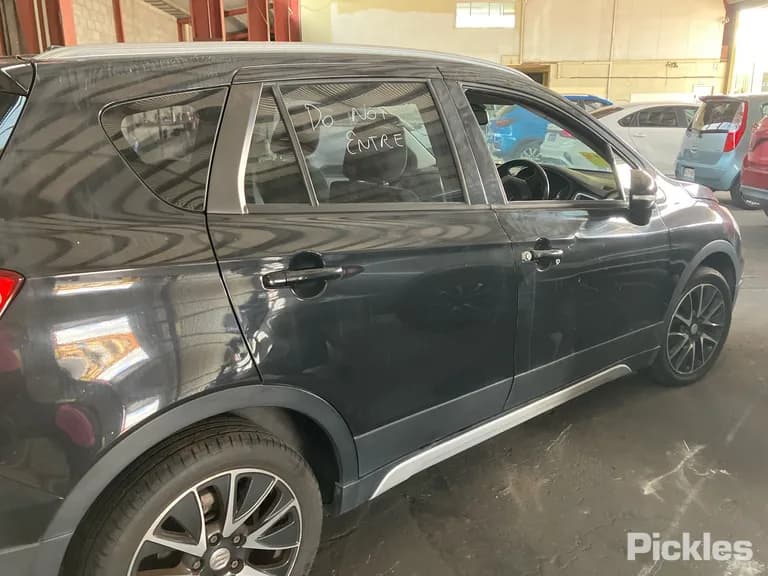 2014 Suzuki S-Cross Used VIN TSMJYA22S00164446 – photo 22 2014 Suzuki S-Cross Used VIN TSMJYA22S00164446 – photo 22