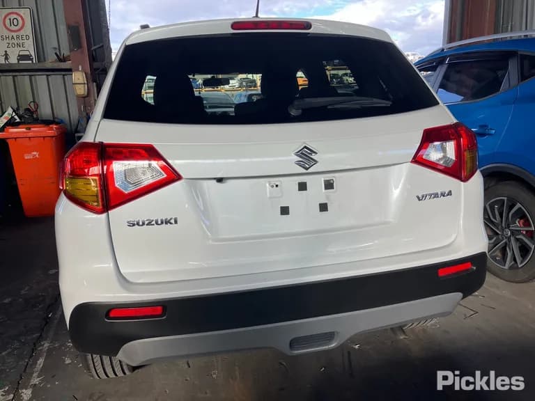 2016 Suzuki Vitara Used VIN TSMLYD21S00206294 – front exterior 2016 Suzuki Vitara Used VIN TSMLYD21S00206294 – front exterior