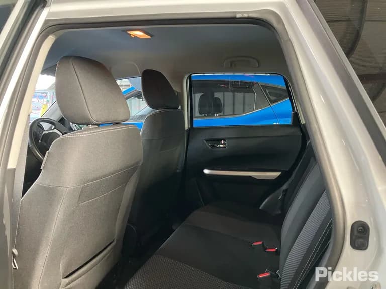 2016 Suzuki Vitara Used VIN TSMLYD21S00206294 – interior seats 2016 Suzuki Vitara Used VIN TSMLYD21S00206294 – interior seats