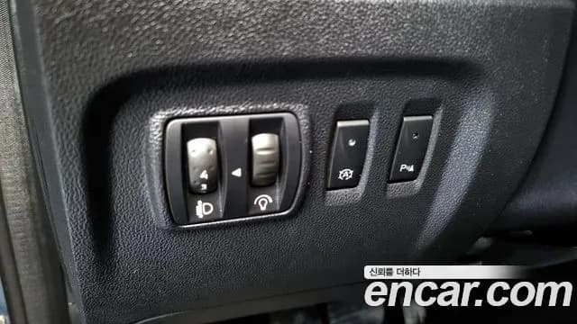 2017 Renault QM3 RE Sold VIN VF12RGJ1DHW703214 – interior seats 2017 Renault QM3 RE Sold VIN VF12RGJ1DHW703214 – interior seats