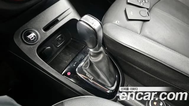 2017 Renault QM3 RE Signature Sold VIN VF12RGJ1DHW703693 – trunk area 2017 Renault QM3 RE Signature Sold VIN VF12RGJ1DHW703693 – trunk area