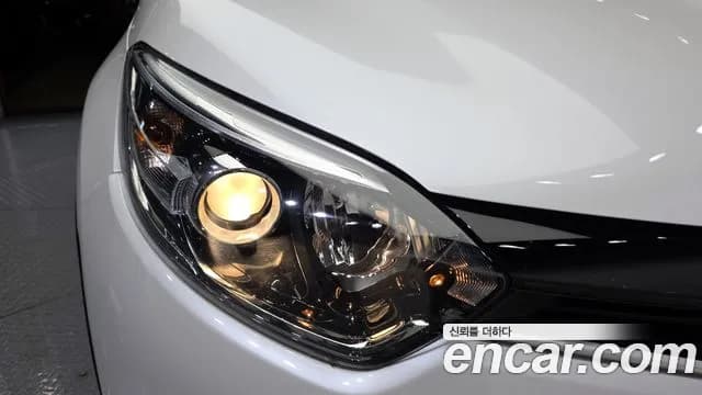 2017 Renault QM3 RE Signature Sold VIN VF12RGJ1DHW704050 – front exterior 2017 Renault QM3 RE Signature Sold VIN VF12RGJ1DHW704050 – front exterior