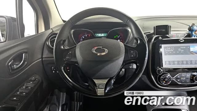 2017 Renault QM3 LE Sold VIN VF12RGJ1DHW747285 – rear exterior 2017 Renault QM3 LE Sold VIN VF12RGJ1DHW747285 – rear exterior