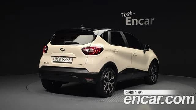 2018 Renault New QM3 LE Sold VIN VF12RS01AJW968991 – trunk area 2018 Renault New QM3 LE Sold VIN VF12RS01AJW968991 – trunk area