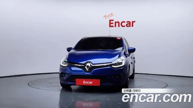 2018 Renault Clio Intens Sold VIN VF15RBJ0DJR024769 – exterior detail 2018 Renault Clio Intens Sold VIN VF15RBJ0DJR024769 – exterior detail