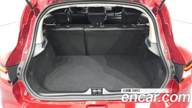 2018 Renault Clio Intens Sold VIN VF15RBJ0DJR024915 – interior seats 2018 Renault Clio Intens Sold VIN VF15RBJ0DJR024915 – interior seats