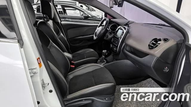 2018 Renault Clio Intens Sold VIN VF15RBJ0DJR445678 – dashboard 2018 Renault Clio Intens Sold VIN VF15RBJ0DJR445678 – dashboard