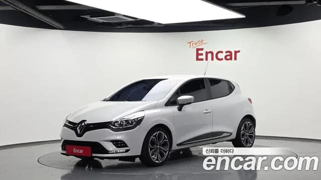 2018 Renault Clio ZEN Sold VIN VF15RBJ0DJR489326 – dashboard 2018 Renault Clio ZEN Sold VIN VF15RBJ0DJR489326 – dashboard