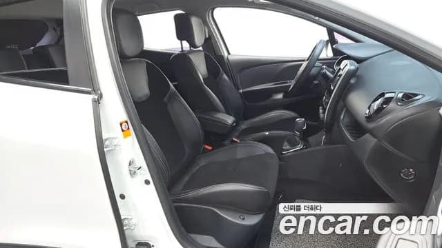 2018 Renault Clio ZEN Sold VIN VF15RBJ0DJR489326 – photo 16 2018 Renault Clio ZEN Sold VIN VF15RBJ0DJR489326 – photo 16