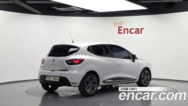 2018 Renault Clio ZEN Sold VIN VF15RBJ0DJR489326 – photo 17 2018 Renault Clio ZEN Sold VIN VF15RBJ0DJR489326 – photo 17